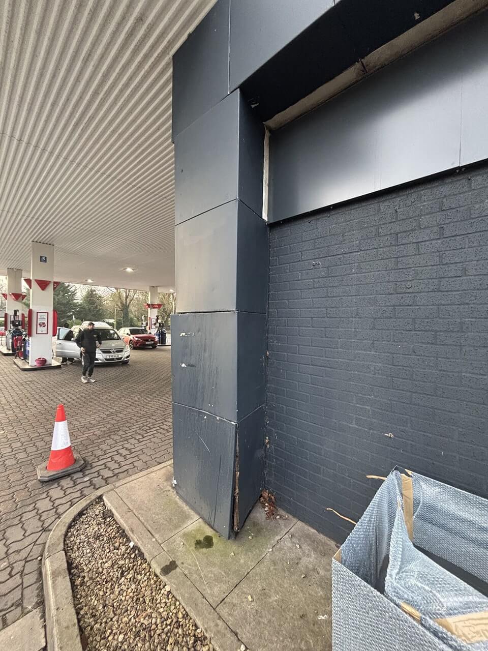 before aluminium powder coat flashing